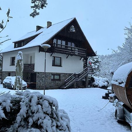 Lesniczowka Wiezyca I Domki Szymbark  Exterior photo